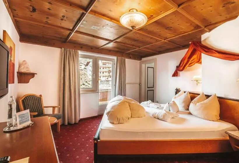 Отель Kristall   Adults Only