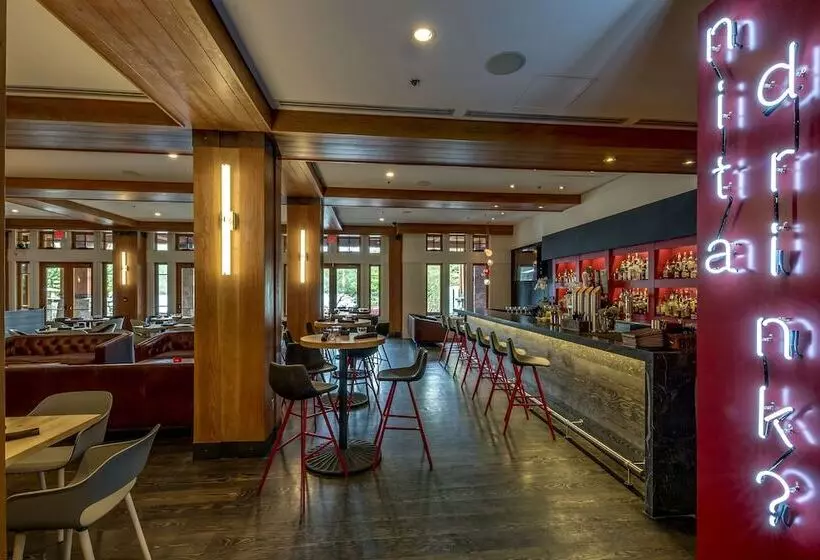 ホテル Nita Lake Lodge