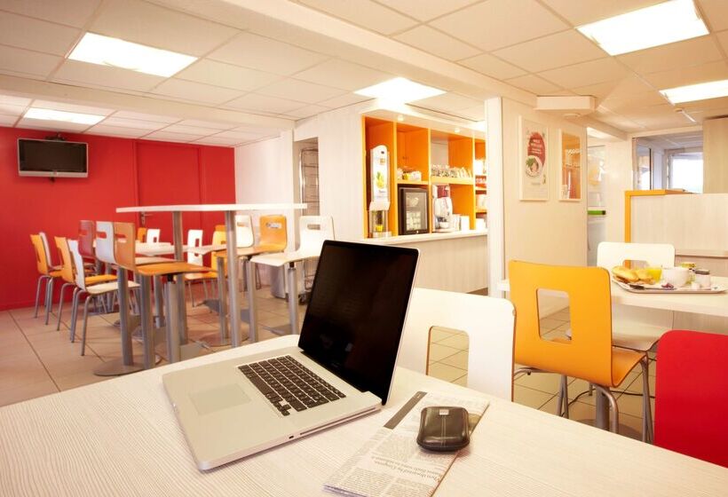 酒店 Premiere Classe La Rochelle Nord Puilboreau