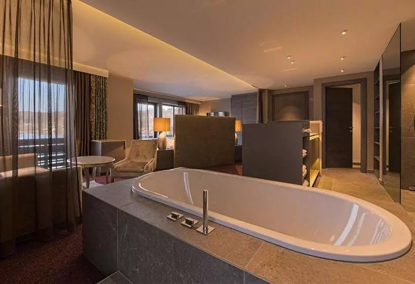 ホテル Seewirt Mattsee Adults Only