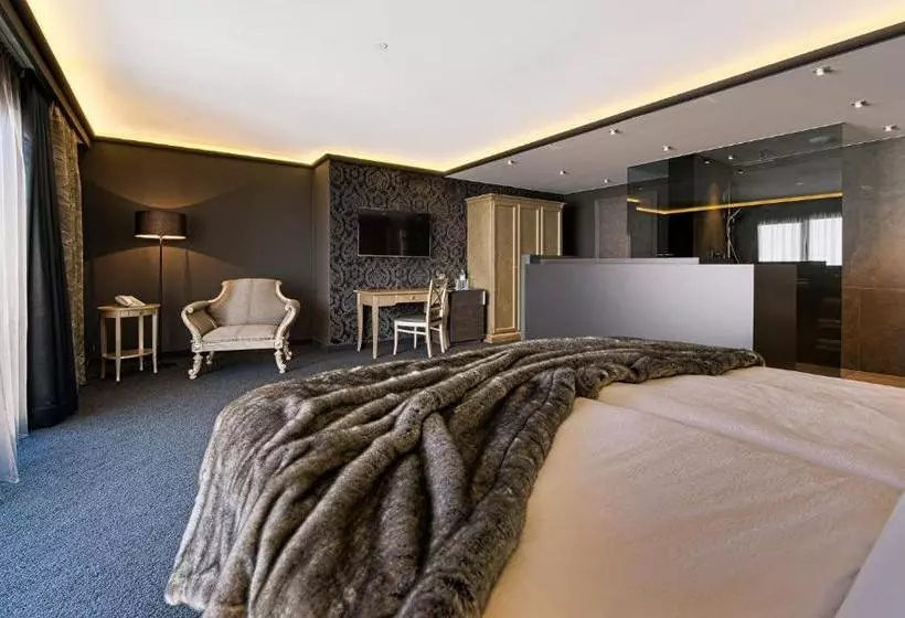 ホテル Seewirt Mattsee Adults Only