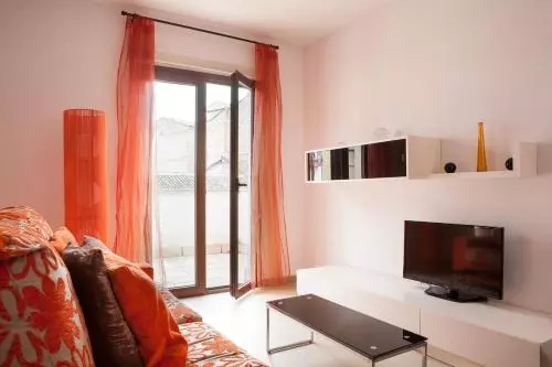 Real De Cartuja Apartments & Suites