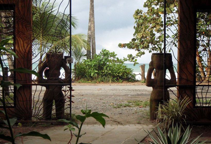 Totem Hotel Beach Resort