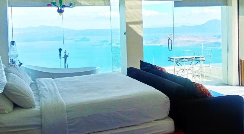 ベッドアンドブレックファースト The Carmelence View Villa