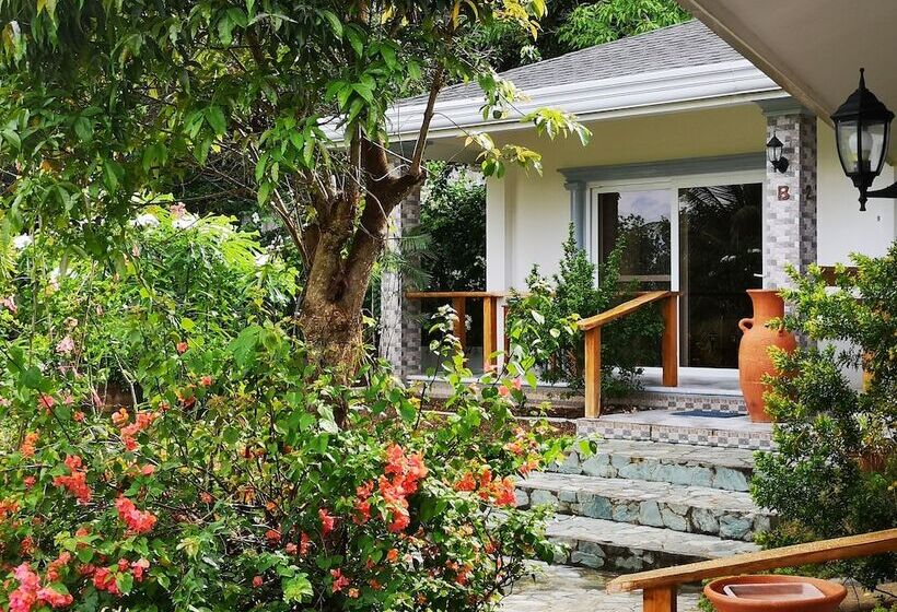 هتل Garden Bungalows Resort