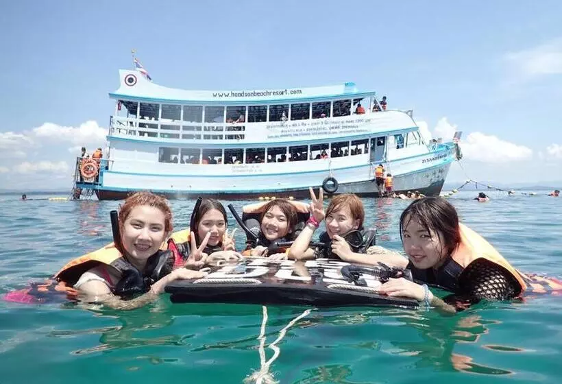 Hotelli Haadson Resort