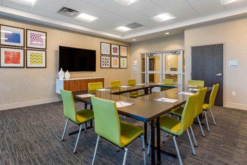 فندق Holiday Inn Express & Suites Phoenix Dwtn State Capitol, An Ihg