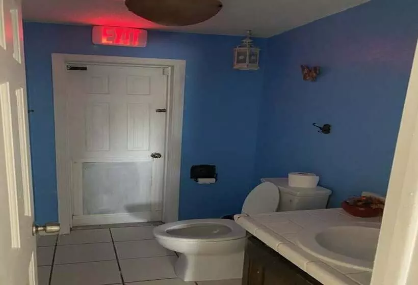 هتل Oyo Family Ranch At Melbourne Fl