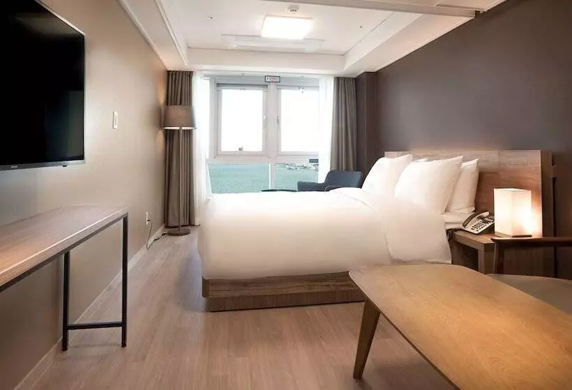 ホテル Sokcho Marina Bay