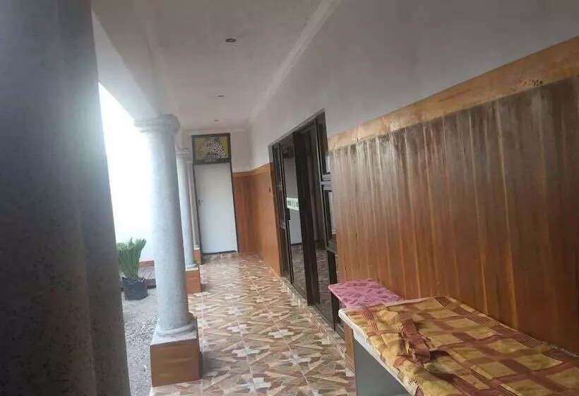 پانسیون Eagle Suites Guest House