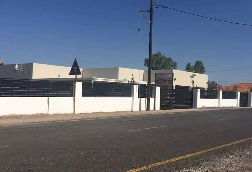 پانسیون Eagle Suites Guest House