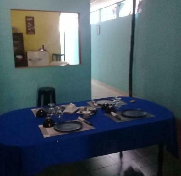 هاستل Hostal Casa Pilar