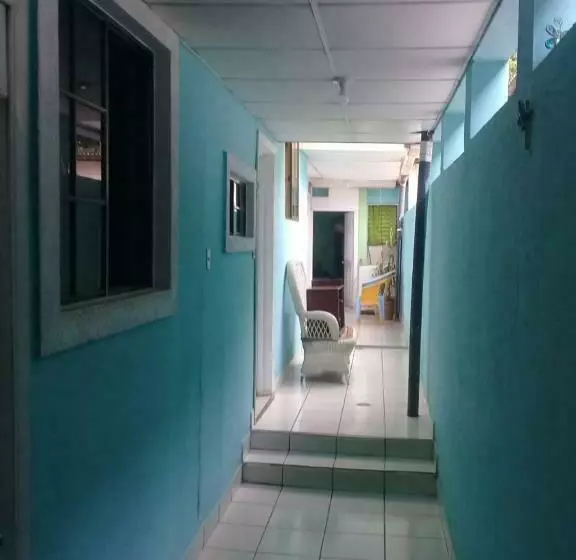 هاستل Hostal Casa Pilar