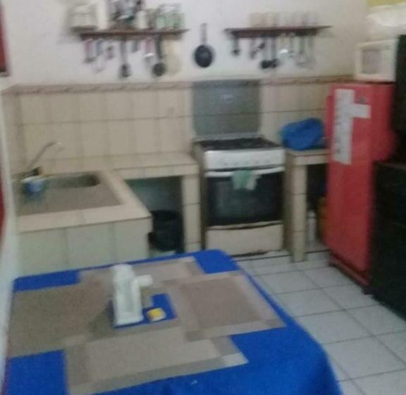 هاستل Hostal Casa Pilar