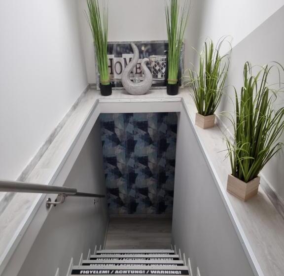 Bed and Breakfast Sleeping Sailor Boutique