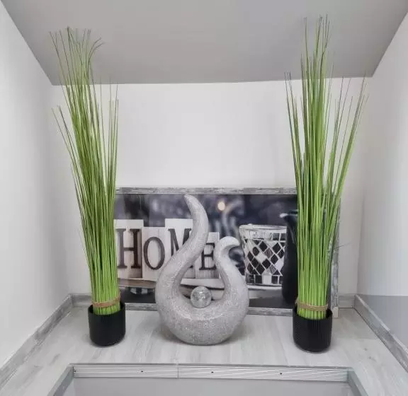 ベッドアンドブレックファースト Sleeping Sailor Boutique