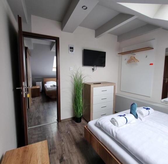 Bed and Breakfast Sleeping Sailor Boutique