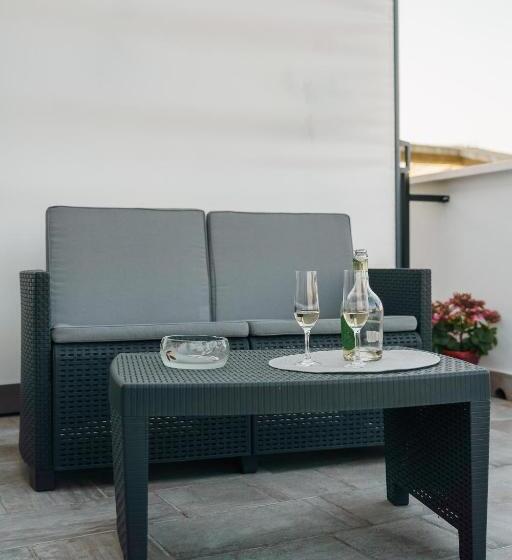 ベッドアンドブレックファースト Tana Del Riccio