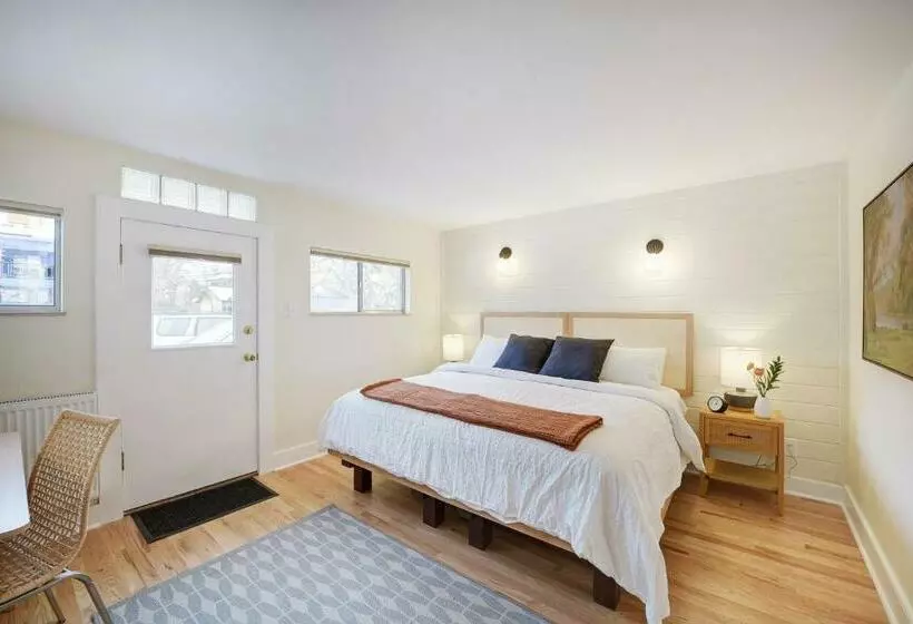 Majatalo Boulder Guest House