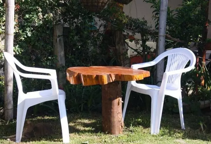 پانسیون Hostal Casa Del Loro   Hostel