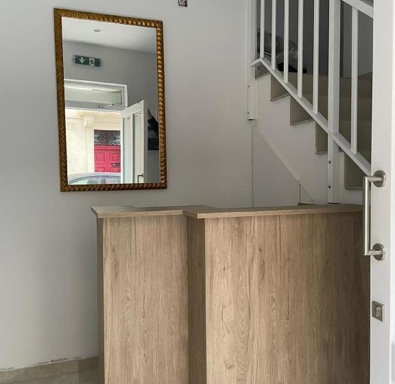 Bed and Breakfast La Reggia Seaview Guesthouse