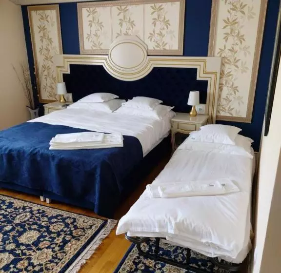 تختخواب و صبحانه Sky Park Home