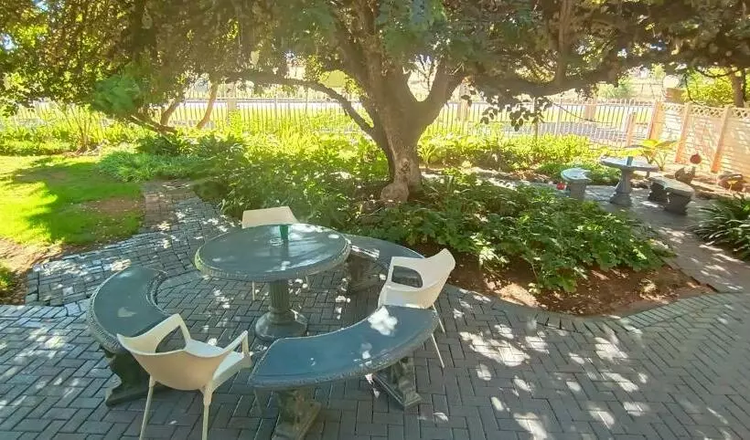 ベッドアンドブレックファースト The Guesthouse On Main