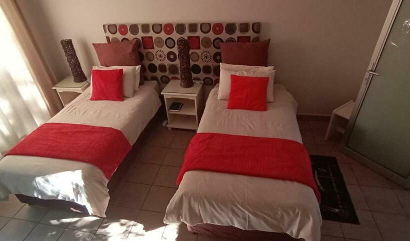 ベッドアンドブレックファースト The Guesthouse On Main