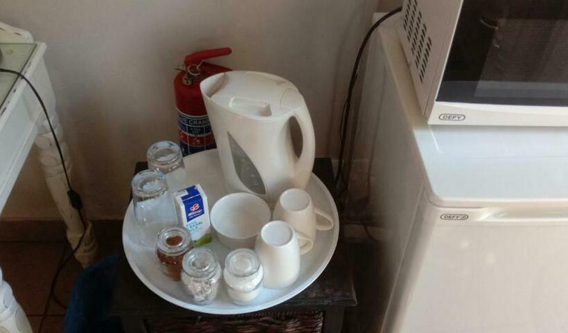 ベッドアンドブレックファースト The Guesthouse On Main