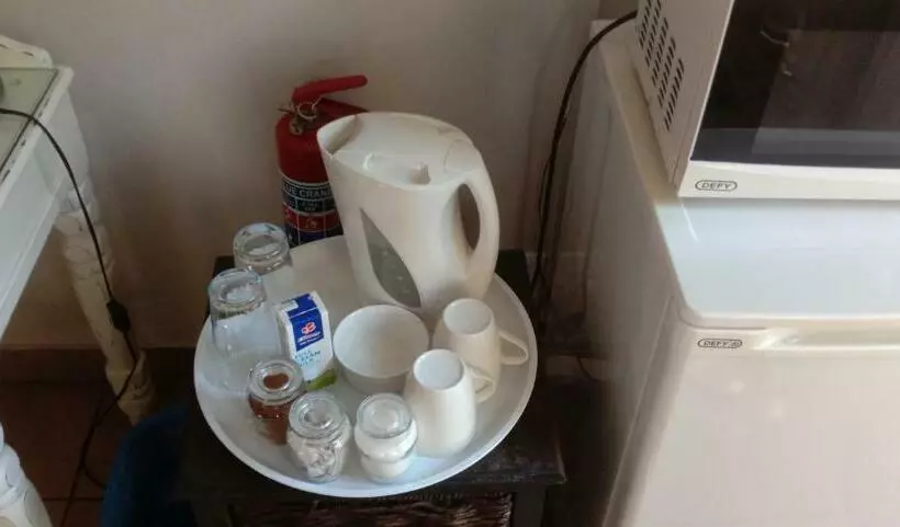 ベッドアンドブレックファースト The Guesthouse On Main