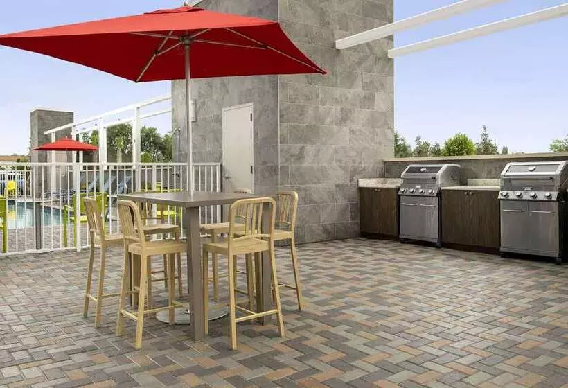 Hotelli Home2 Suites By Hilton Fort Myers Airport