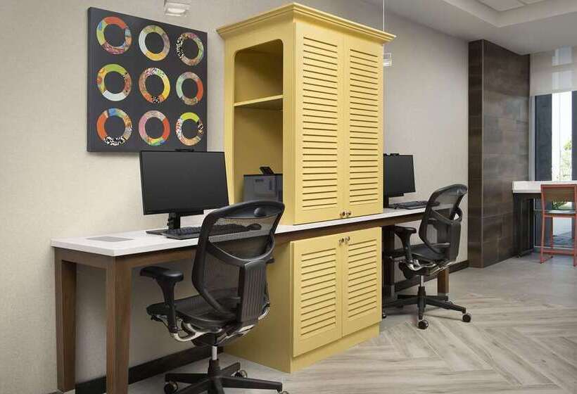 酒店 Home2 Suites By Hilton Fort Myers Airport