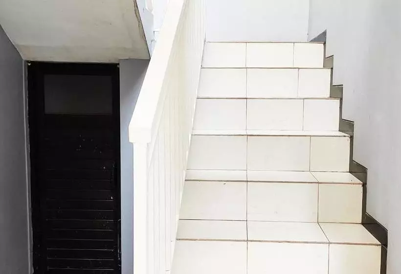 Hotelli Rosa Pavilion Syariah Redpartner