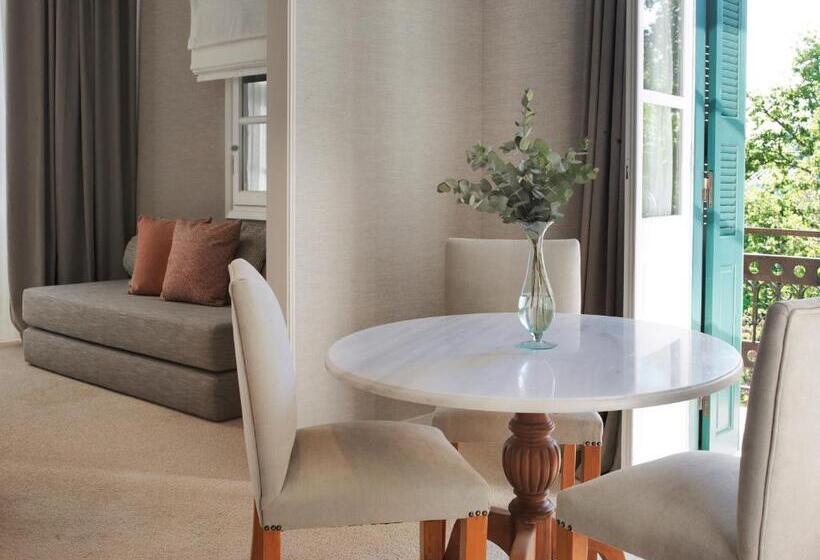 호텔 The Kefalari Suites