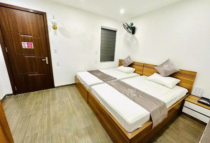Little Vietnam Hotel   Cát Bà