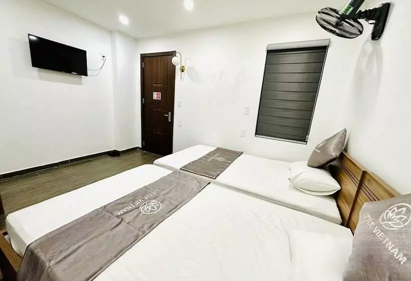 Little Vietnam Hotel   Cát Bà