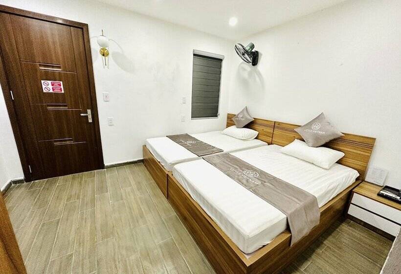 Little Vietnam Hotel   Cát Bà