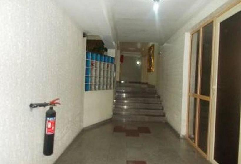 ペンション Room In Lodge - Francines Place