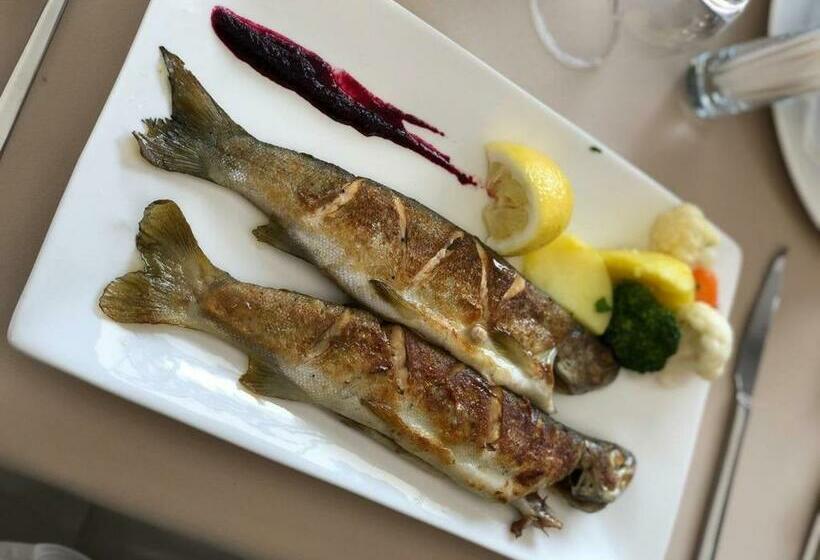 Grand Hotel Pogradec