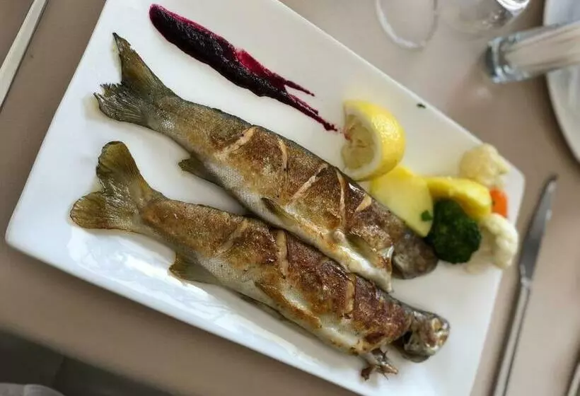 Grand Hotel Pogradec