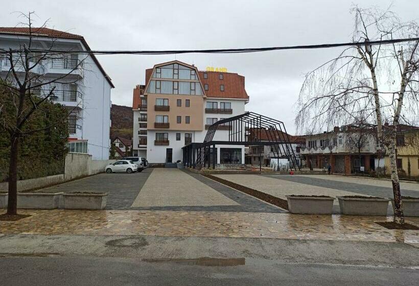 Grand Hotel Pogradec