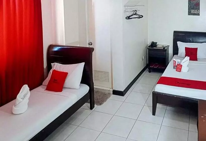 ホテル Reddoorz Near Ormoc Port Terminal