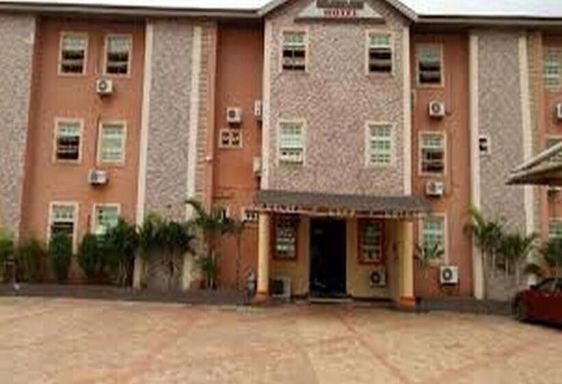 پانسیون Room In Lodge Goldenland Hotels Limited