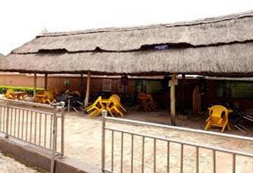 پانسیون Room In Lodge Goldenland Hotels Limited