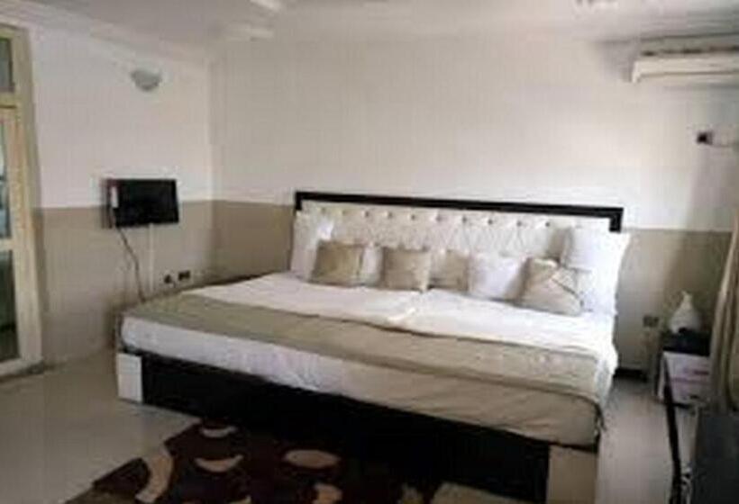 پانسیون Room In Lodge Goldenland Hotels Limited