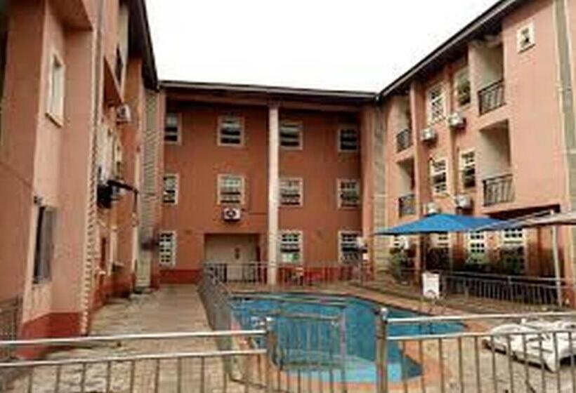 پانسیون Room In Lodge Goldenland Hotels Limited