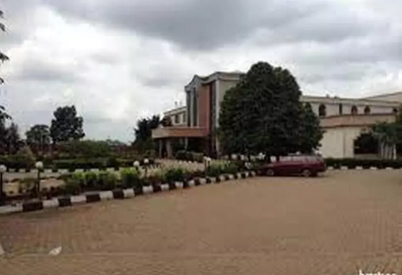 پانسیون Room In Lodge   Nelrose Hotel, Asaba