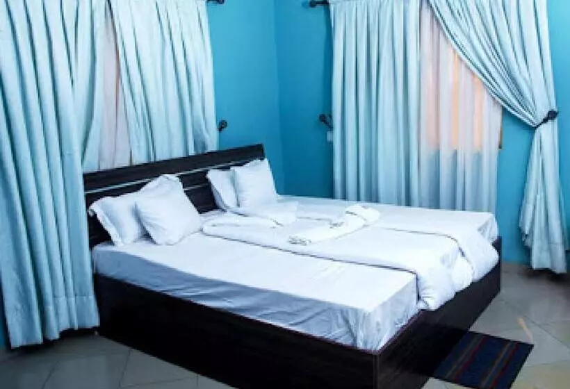 Pension Room In Lodge   Oragon Hotel And Suites