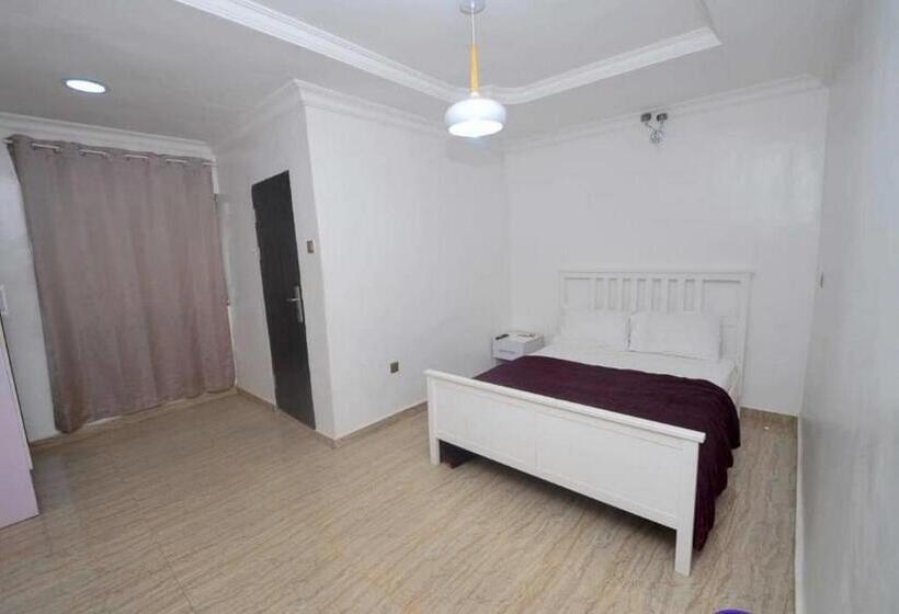 پانسیون Room In Lodge Royal Signature Suites And Apartments