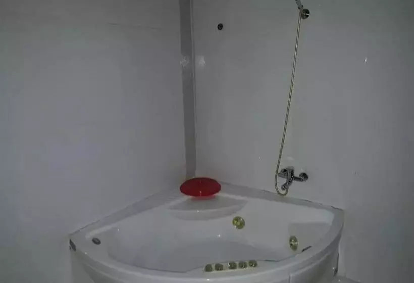 پانسیون Hatfield  And Suites Luxury